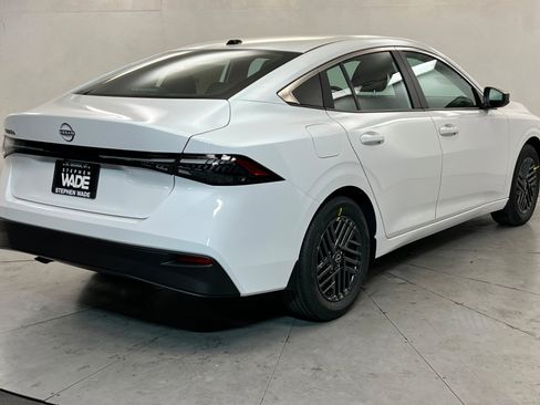 New 2026 Nissan Sentra SV FWD image 5