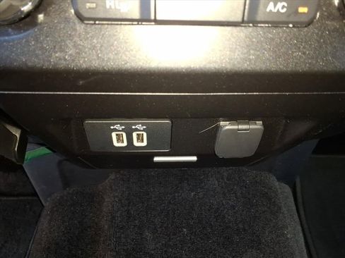 Used 2018 Ford F150 XLT w/ Equipment Group 302A Luxury image 21