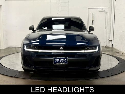 Used 2026 Dodge Charger Scat Pack AWD/4WD image 3