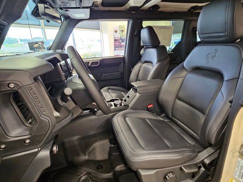 New 2025 Ford Bronco Badlands image 14