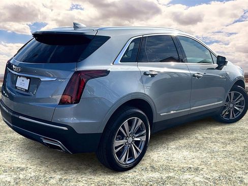 Certified 2025 Cadillac XT5 Premium Luxury image 5