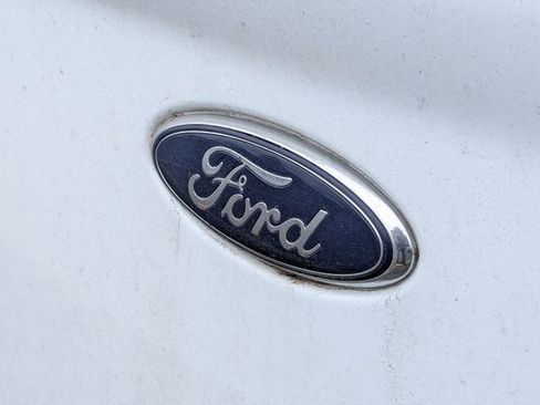 Used 2021 Ford Transit Connect XL image 24