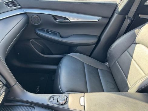 Used 2020 INFINITI QX50 Essential w/ Edition 30 Package image 15