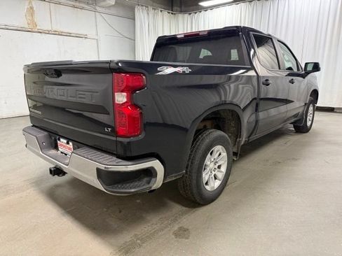 Used 2023 Chevrolet Silverado 1500 LT AWD/4WD image 6