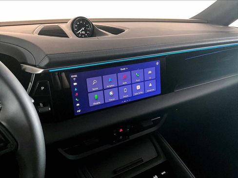 Used 2024 Porsche Macan 4 Electric image 19