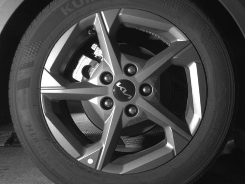 Used 2025 Kia K4 LXS image 15