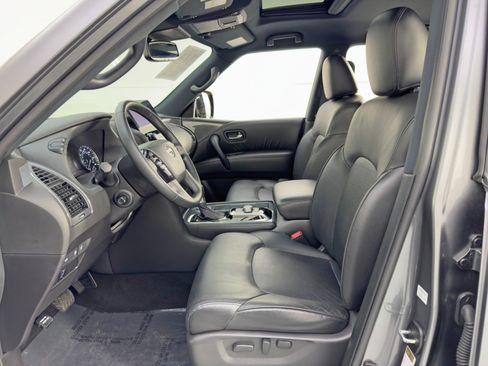 Used 2023 Nissan Armada SL w/ Midnight Edition Package image 16