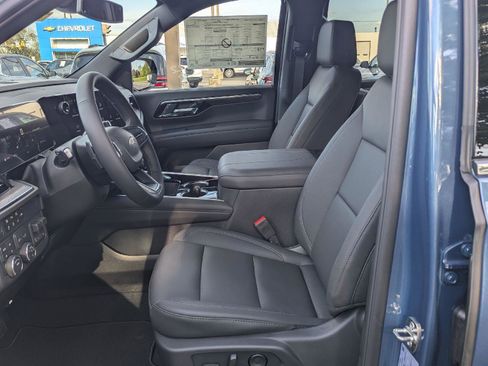 New 2026 Chevrolet Suburban LT w/ Comfort Package AWD/4WD image 41
