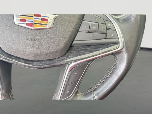 Used 2021 Cadillac XT5 Premium Luxury image 19