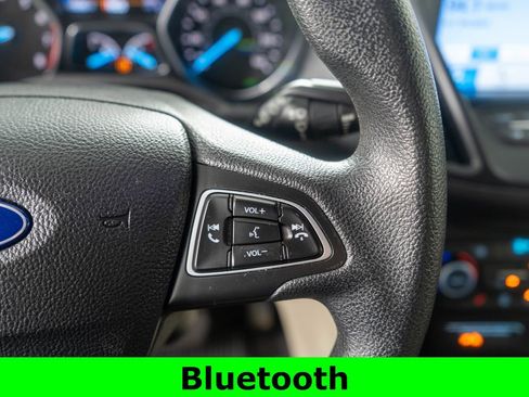 Used 2019 Ford Escape SE image 16