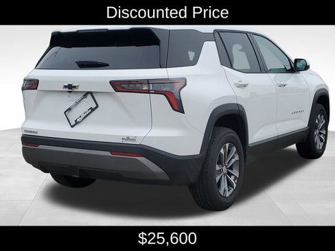 Used 2026 Chevrolet Equinox LT w/ LPO, Floor Liner Package FWD image 3