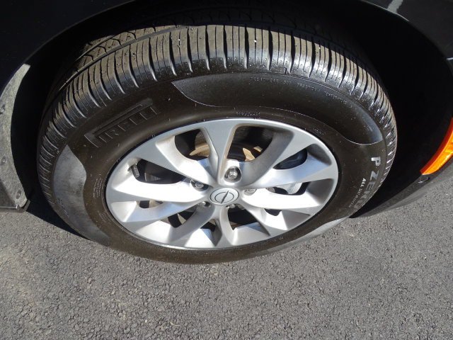 Certified 2025 Chrysler Pacifica Select w/ Uconnect Theater Family Group AWD/4WD image 30