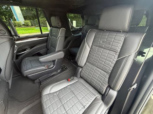 Used 2025 Cadillac Escalade Sport Platinum w/ LPO, Floor Liner Package AWD/4WD image 22