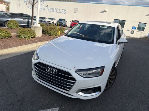 Used 2022 Audi A4 2.0T Premium w/ Convenience Package image 3