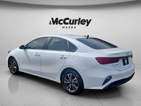 Used 2023 Kia Forte LXS FWD image 5