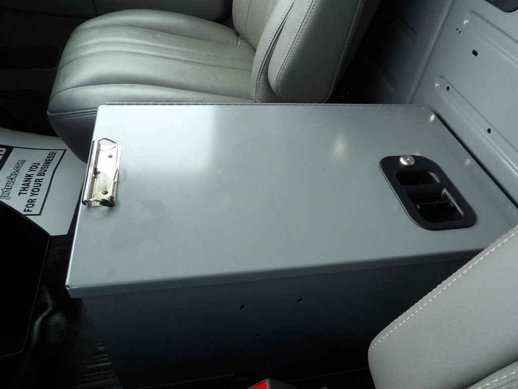 Used 2023 GMC Savana 2500 w/ Driver Convenience Package RWD image 25