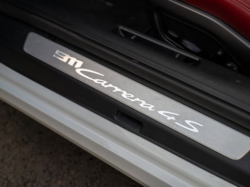 Certified 2021 Porsche 911 Carrera 4S image 12