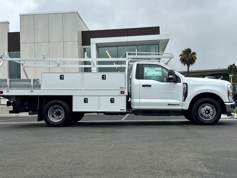New 2025 Ford F350 XL w/ XL Chrome Package RWD image 2