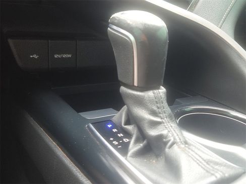 Certified 2020 Toyota Camry SE image 26