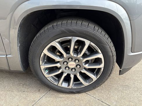 Used 2022 GMC Acadia Denali w/ Denali Ultimate Package image 13