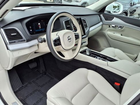 Certified 2024 Volvo XC90 B5 Core image 21