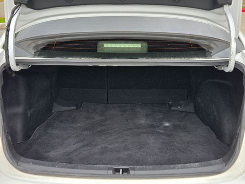 Used 2024 Toyota Corolla LE FWD image 23