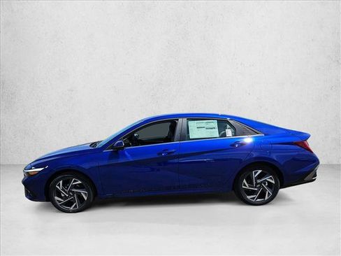 New 2026 Hyundai Elantra Limited FWD image 5