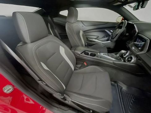 Used 2018 Chevrolet Camaro SS RWD image 27