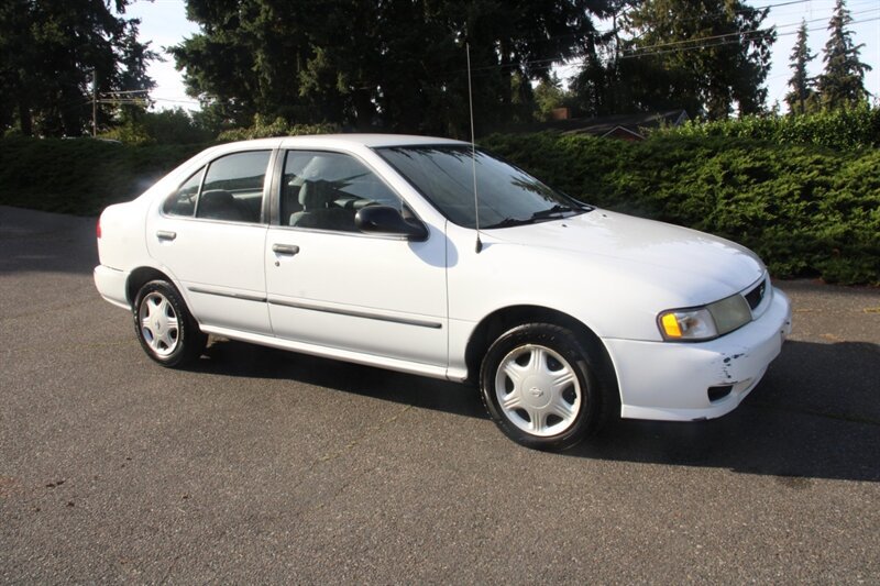 Used 1998 Nissan Sentra GXE FWD image 2