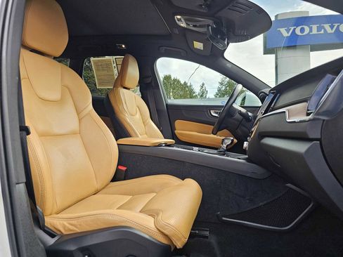 Used 2021 Volvo XC60 T5 Inscription w/ Protection Package Premier image 11