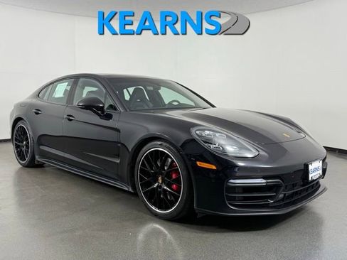 Used 2021 Porsche Panamera GTS image 1