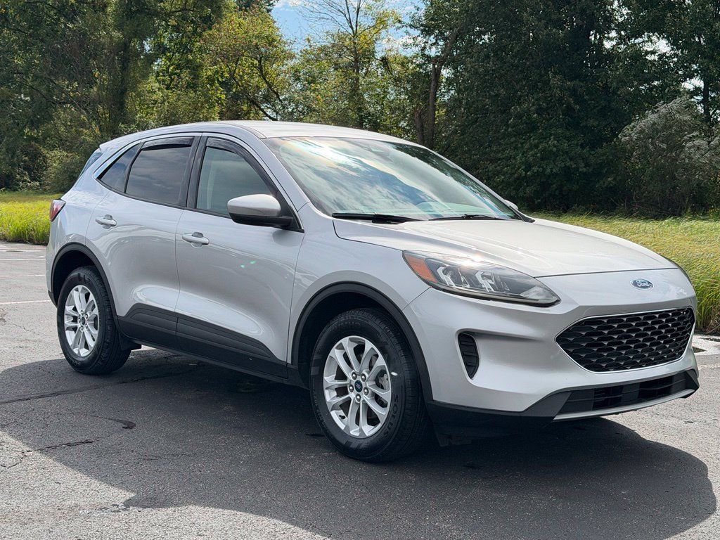 Certified 2020 Ford Escape SE AWD/4WD image 6