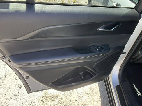 Certified 2024 Jeep Grand Cherokee L Laredo image 23