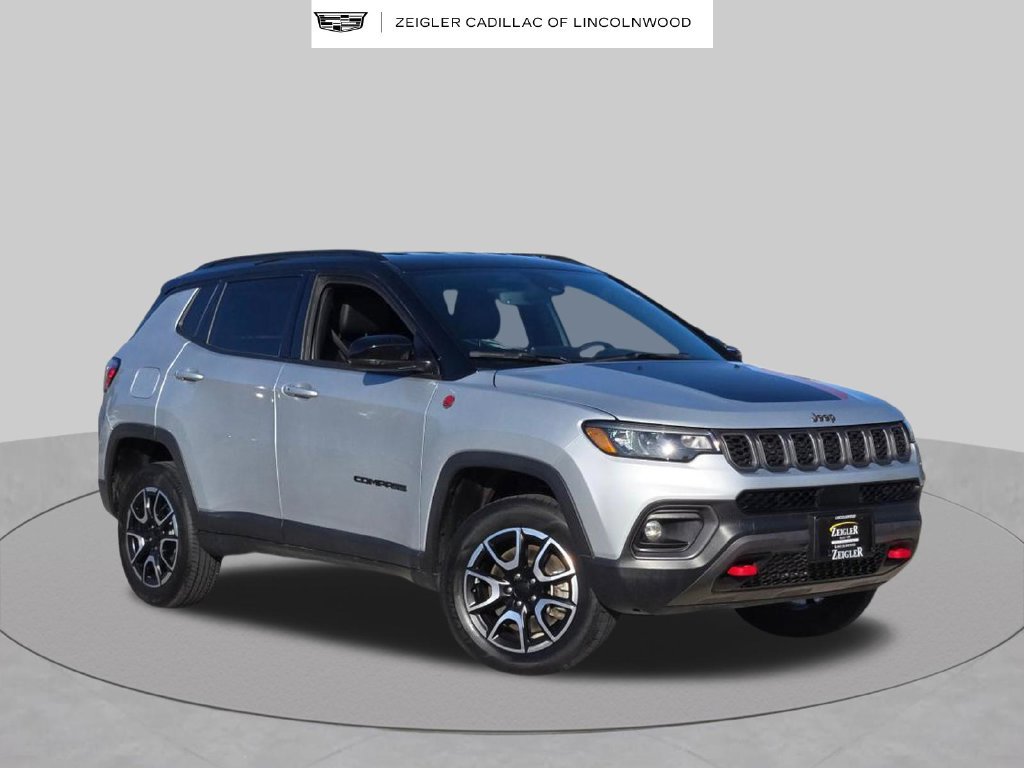 Used 2024 Jeep Compass Trailhawk AWD/4WD image 1