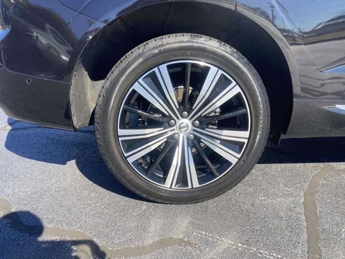 Certified 2023 Volvo XC60 B5 Ultimate w/ Protection Package Premier image 11