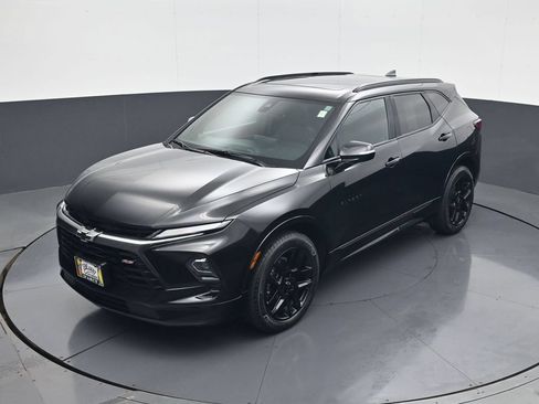 Used 2025 Chevrolet Blazer RS w/ Driver Confidence II Package AWD/4WD image 13