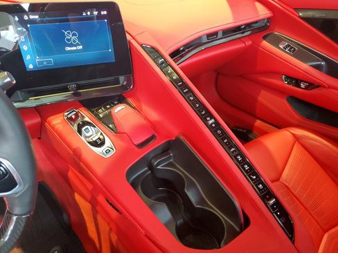 Used 2025 Chevrolet Corvette E-Ray w/ Stealth Interior Trim Package AWD/4WD image 21