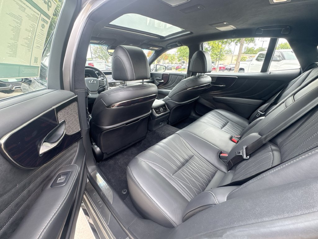 Used 2018 Lexus LS 500 w/ Interior Upgrade Package RWD image 31