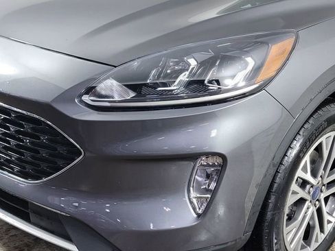 Certified 2022 Ford Escape SEL image 8