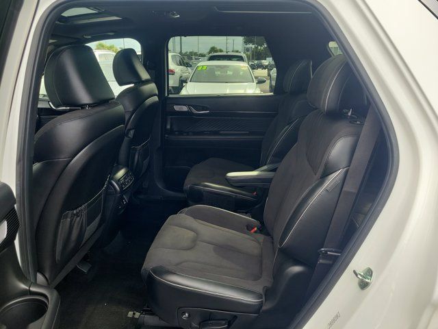Used 2024 Hyundai Palisade Calligraphy AWD/4WD image 14