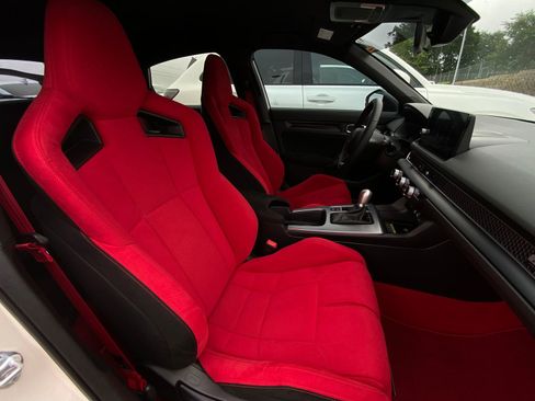 Used 2023 Honda Civic Type R image 18