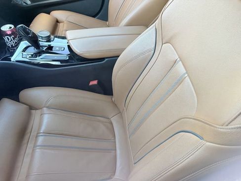 Used 2020 BMW 530i w/ Premium Package RWD image 6