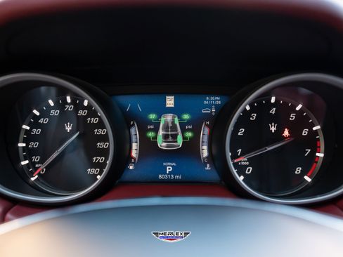 Used 2019 Maserati Levante GranLusso AWD/4WD image 27