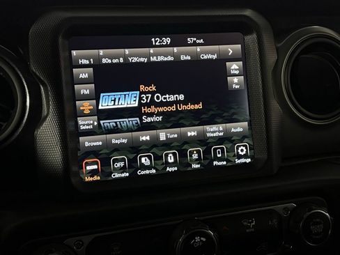 Used 2022 Jeep Wrangler Unlimited Sport image 19