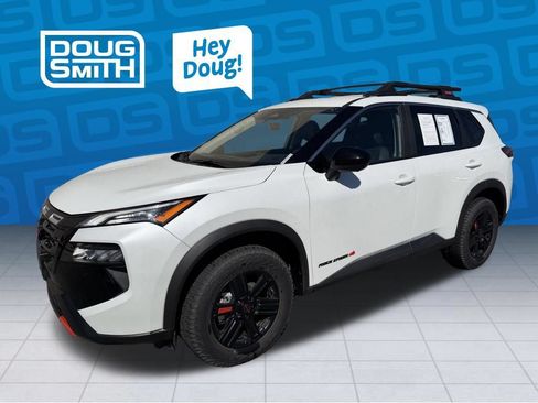 Used 2026 Nissan Rogue SV AWD/4WD image 1