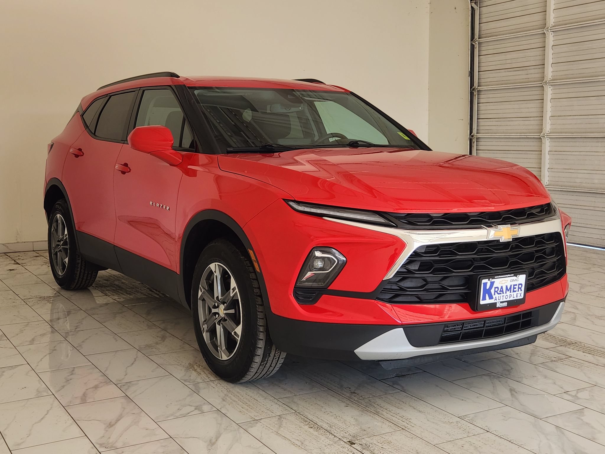 Used 2023 Chevrolet Blazer LT w/ Convenience Package FWD image 3