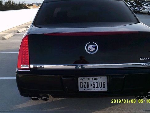 Used 2006 Cadillac DTS FWD image 4