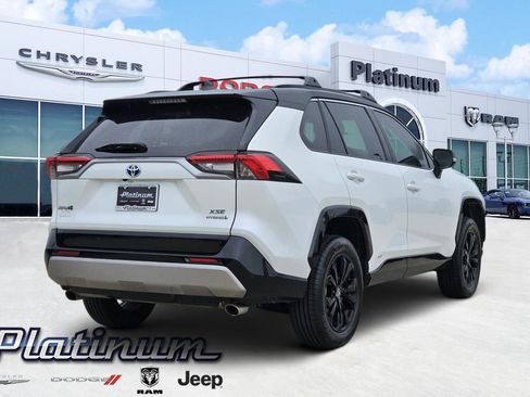 Used 2023 Toyota RAV4 XSE AWD/4WD image 5