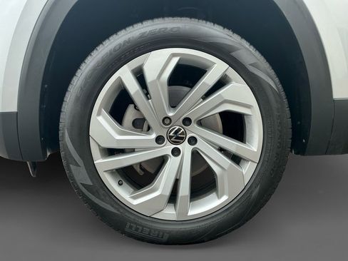 Used 2021 Volkswagen Atlas SE w/ Towing Package image 14