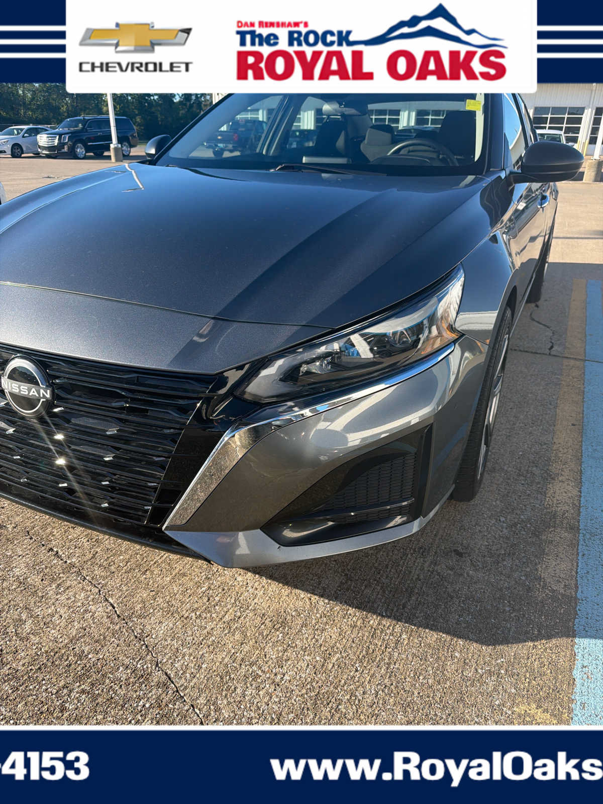 Used 2025 Nissan Altima 2.5 SV FWD image 1